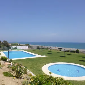 Сasa de vacaciones 2203-1st Line Beach House!aldea Beach Manilva