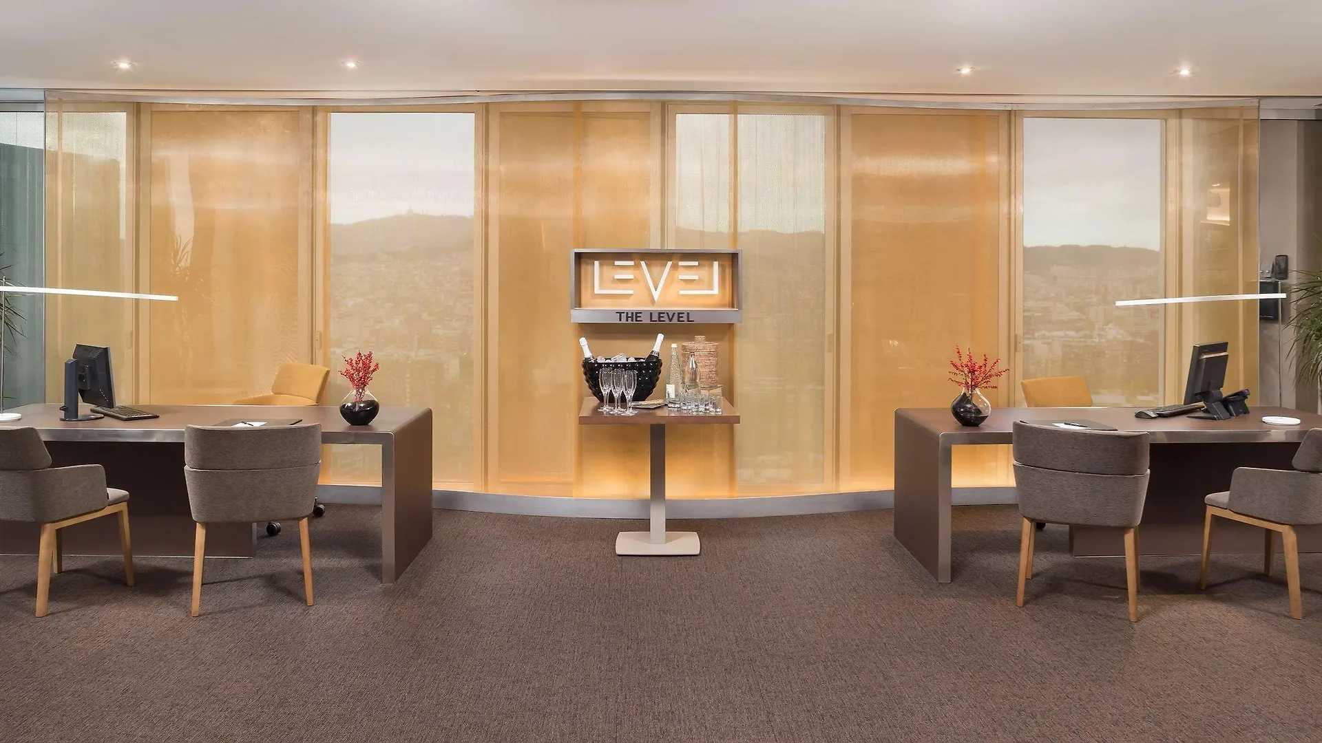 Hotel The Level At Melia Barcelona Sky 5*,  España